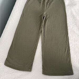 Z Supply sage Green Wide-Leg Sweat Pants NWOT Size Small 100% Cotton